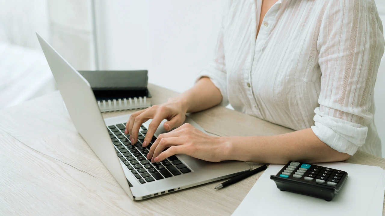 VAT Registration in Ireland: Why €300 Is a Rip-Off for Small Businesses in 2025