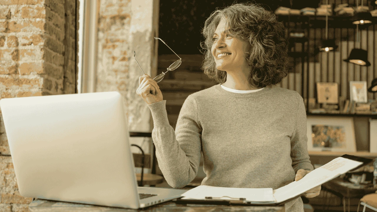 How to Work With an Outsourced Bookkeeper